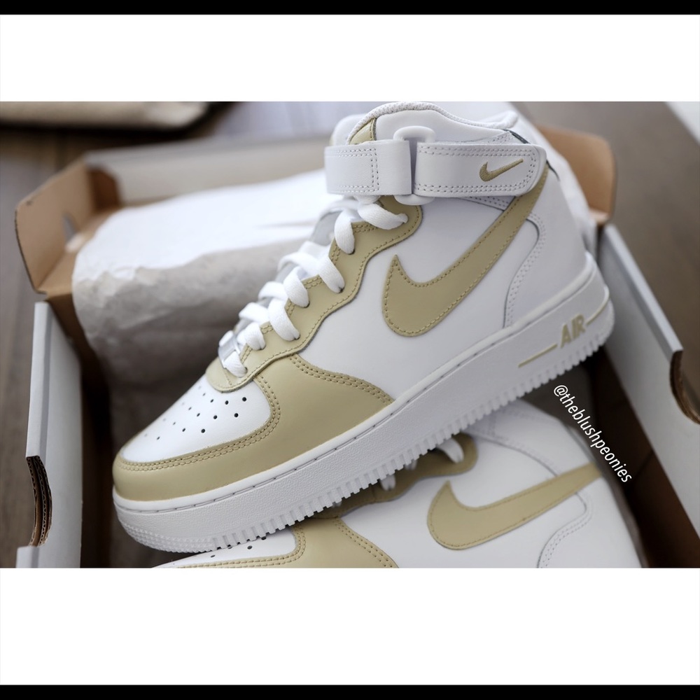 Nike Custom Air Force 1 Mid NWT - Picture 3 of 8